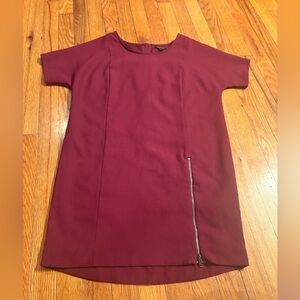 Banana Republic Burgundy Short Sleeve Zip-Front Sheath Dress